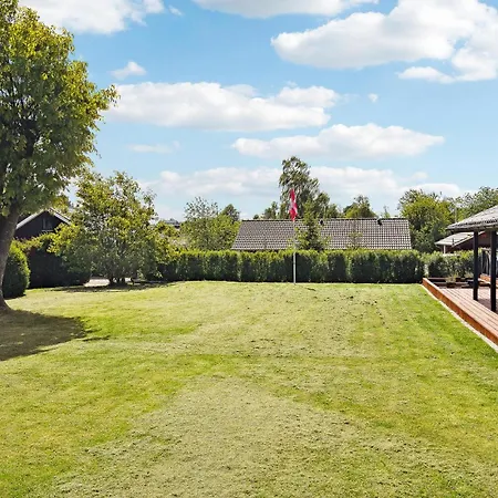 4 Bedroom Lovely In *